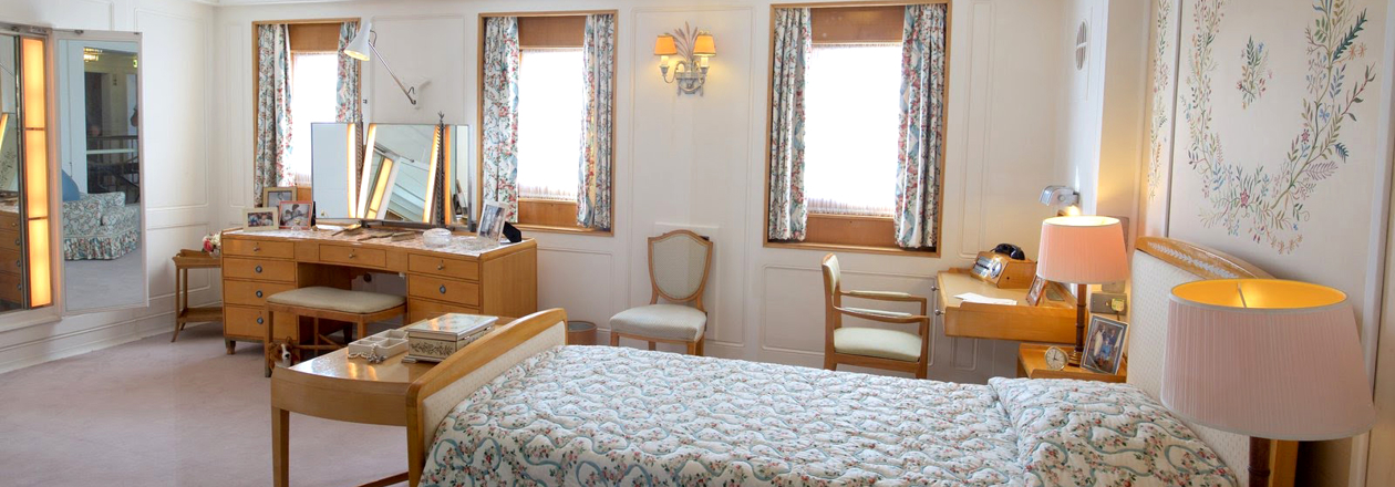 queens's bedroom RYB