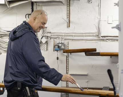Maintenance Rab Varnishing Handrails