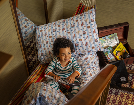 Fingal Kids Hammock in a cabin.